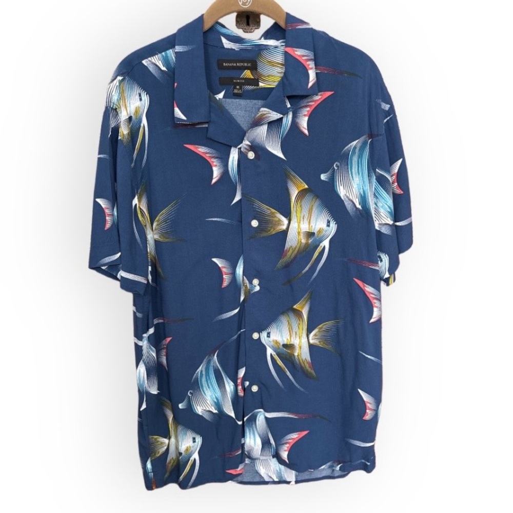 Banana Republic Slim Fit Tropical Fish Print Short Sleeve Shirt SZ M Resort
